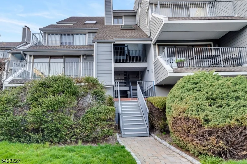 200 AMSTERDAM Avenue PH1 32