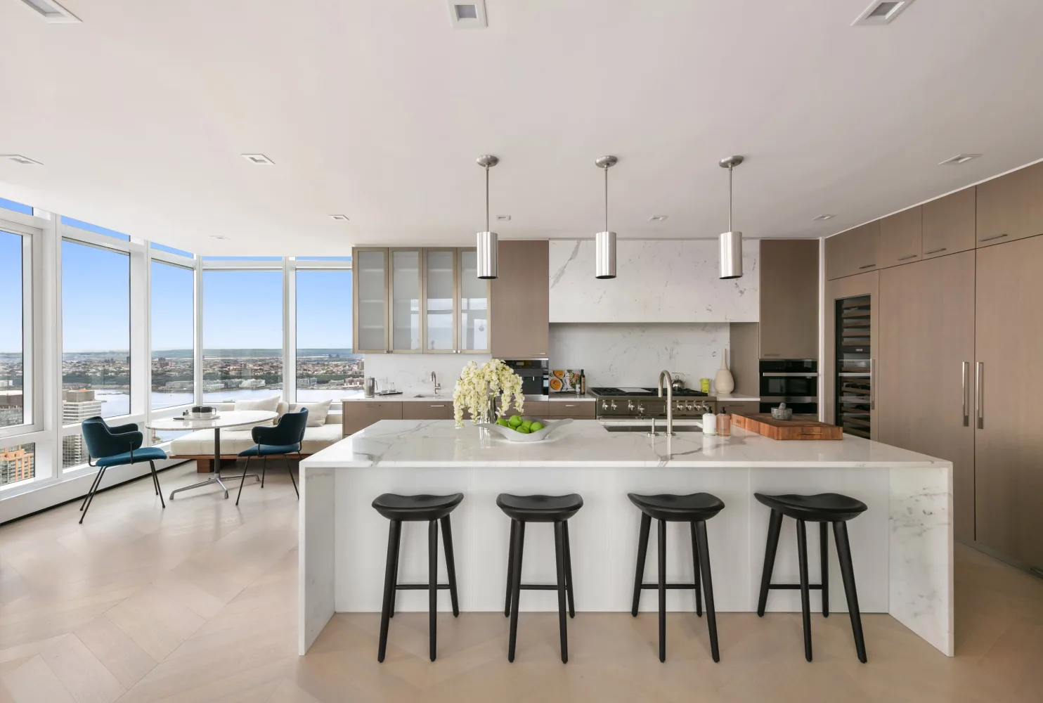 200 Amsterdam Avenue PH2 8