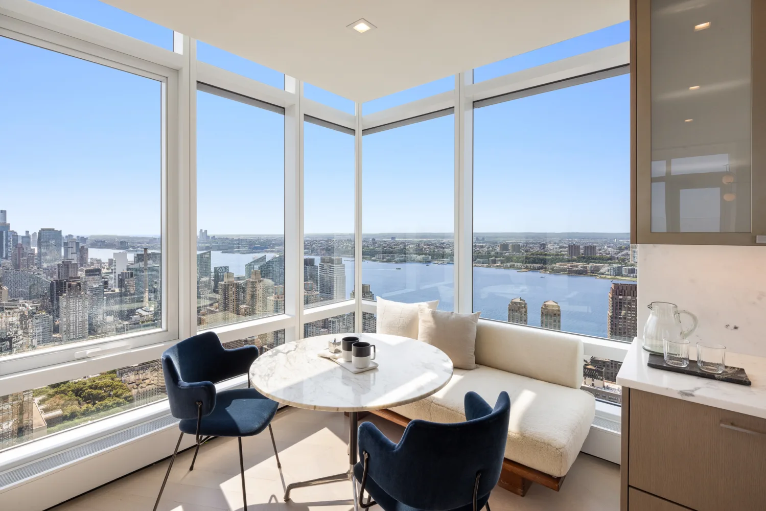 200 Amsterdam Avenue PH2 9