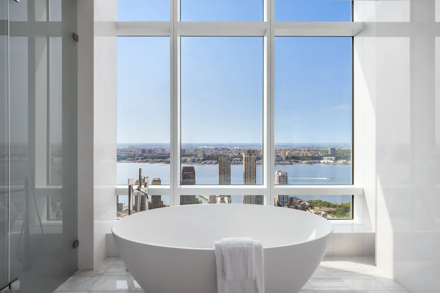 200 Amsterdam Avenue PH2 17